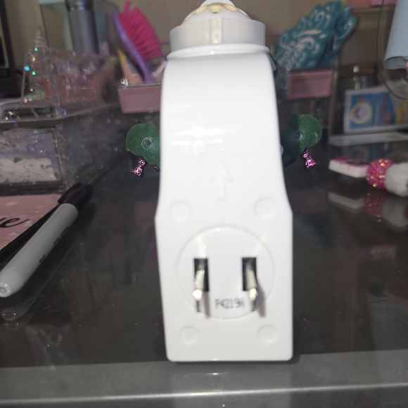 Wallflower Plug - Picture 4 of 4